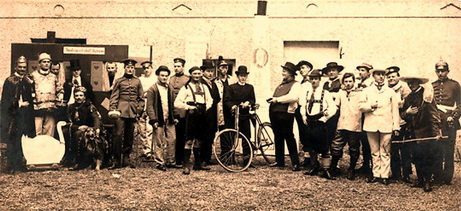 Zamperzug 1906_resize.jpg